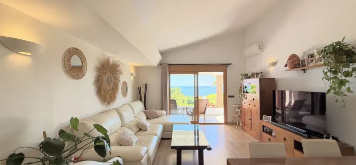 Sale of semi-detached house in Estepona 1