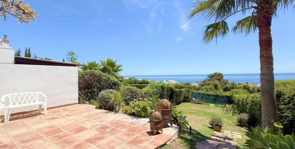 Sale of semi-detached house in Estepona 3