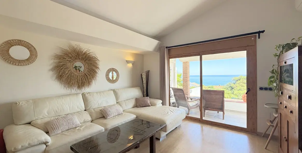 Sale of semi-detached house in Estepona 11