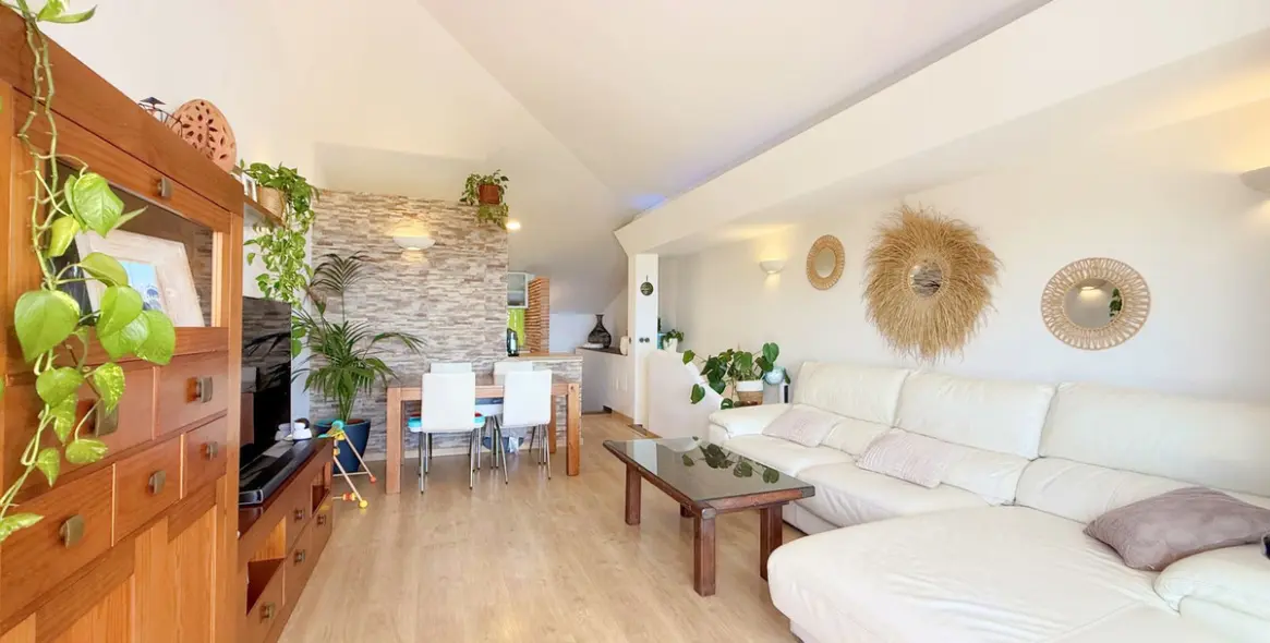 Sale of semi-detached house in Estepona 12