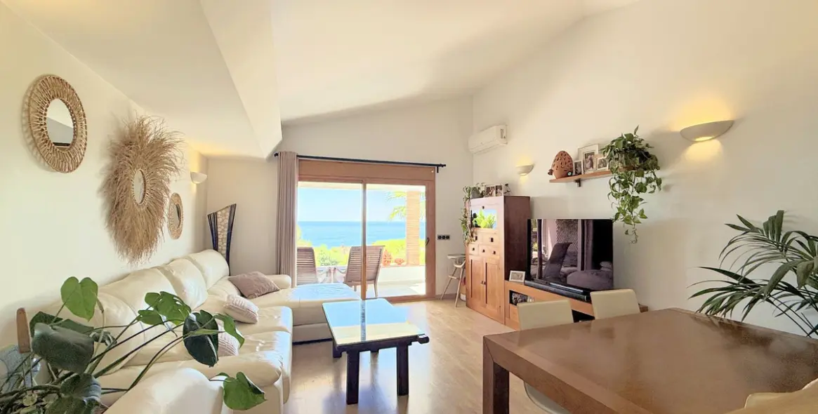 Sale of semi-detached house in Estepona 13