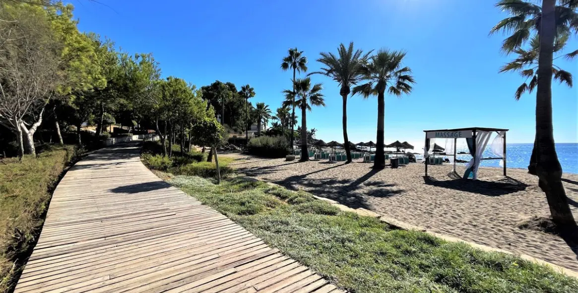 Venta de casa pareada en Estepona 40
