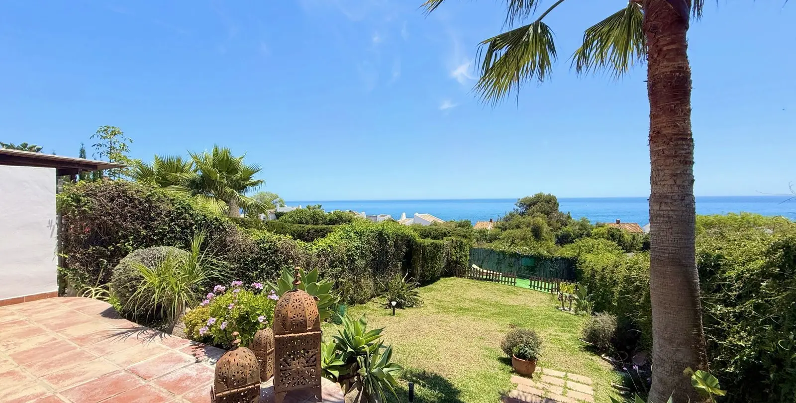 Продажа дома на две семьи в Estepona 10