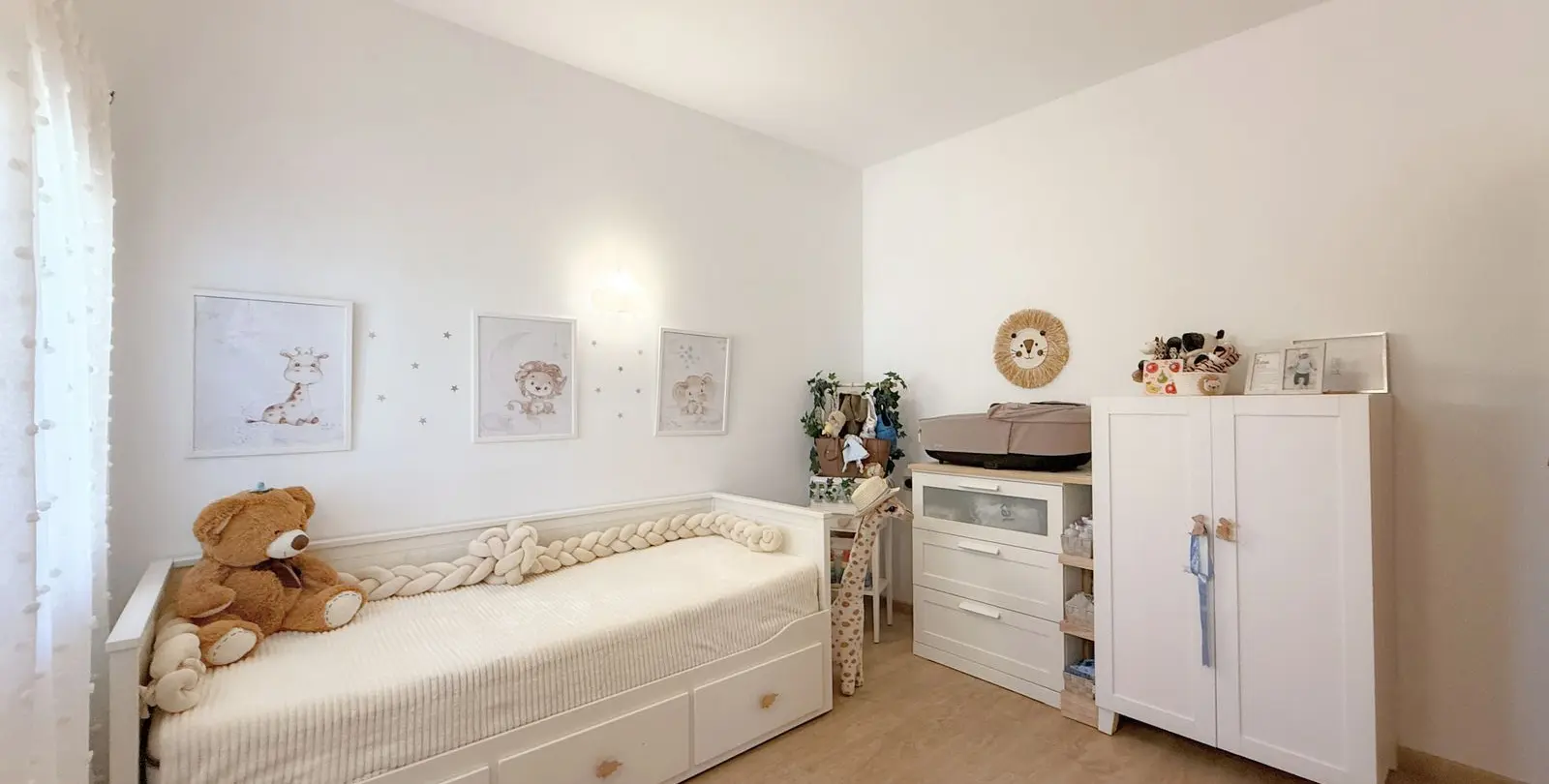 Продажа дома на две семьи в Estepona 23
