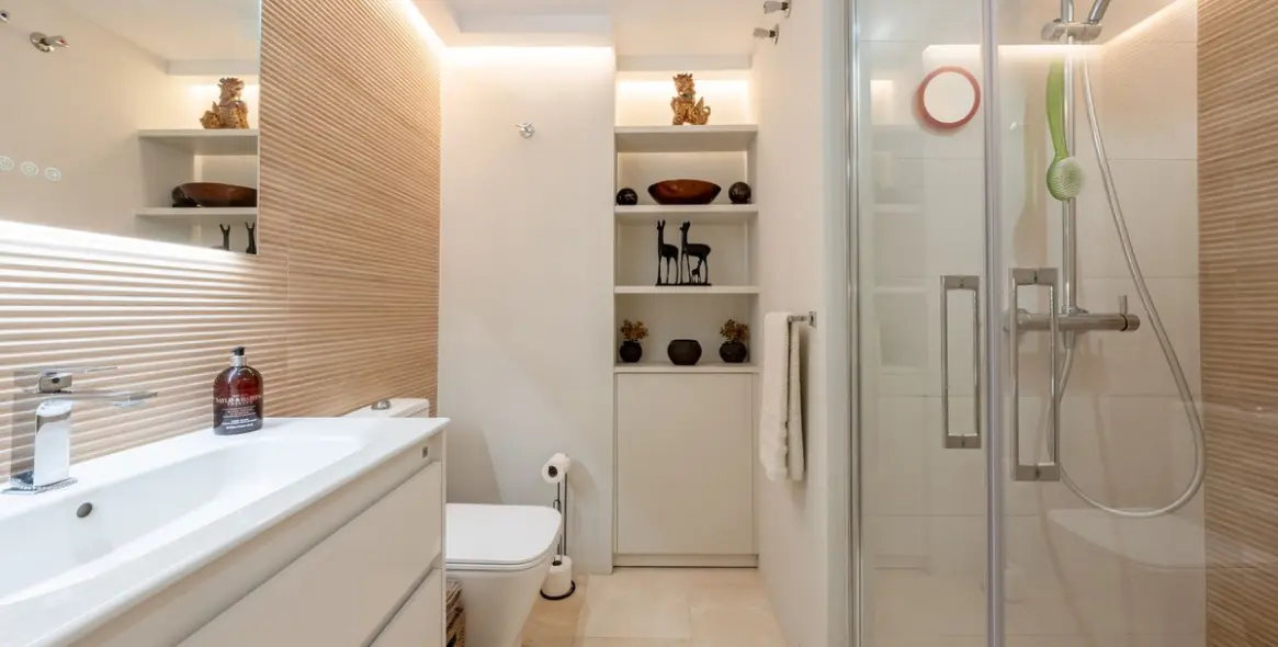 Sale of middle floor apartment in Marbella 14