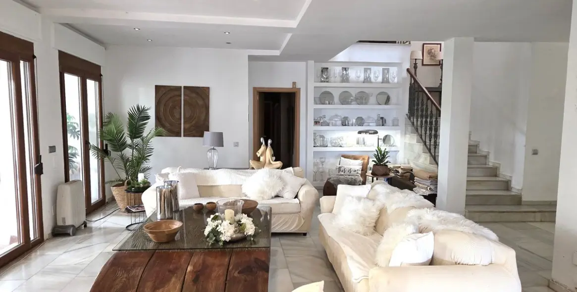 Venta de villa independiente en Atalaya 13