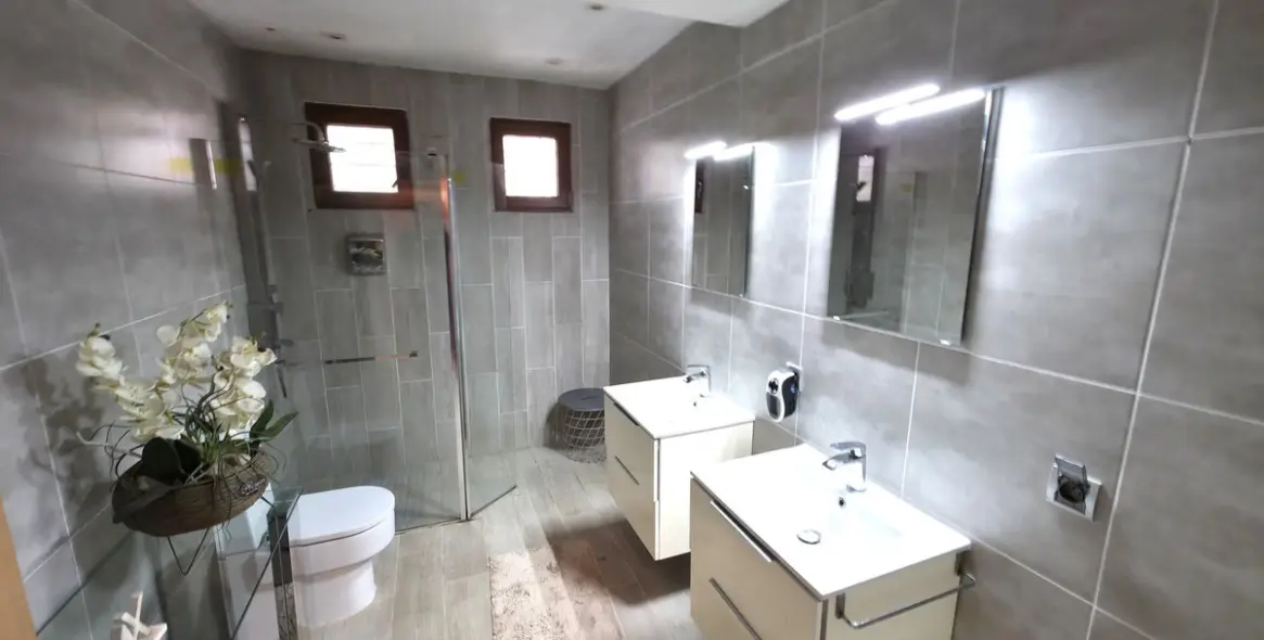 Venta de villa independiente en Atalaya 28