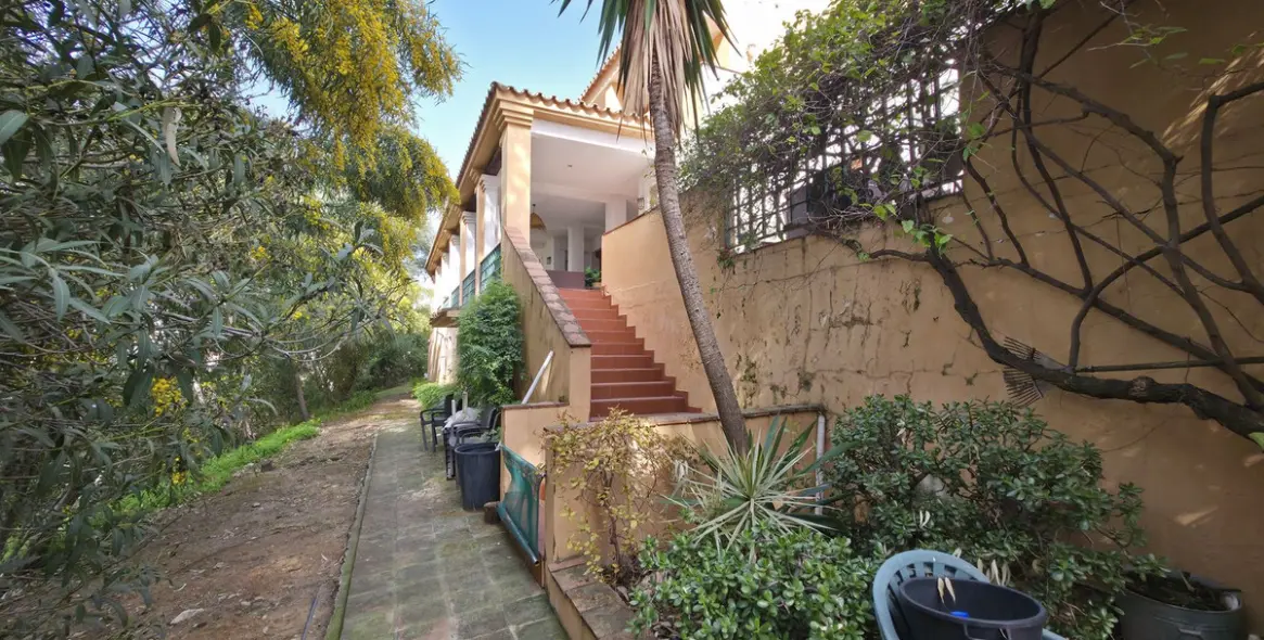 Venta de villa independiente en Atalaya 30