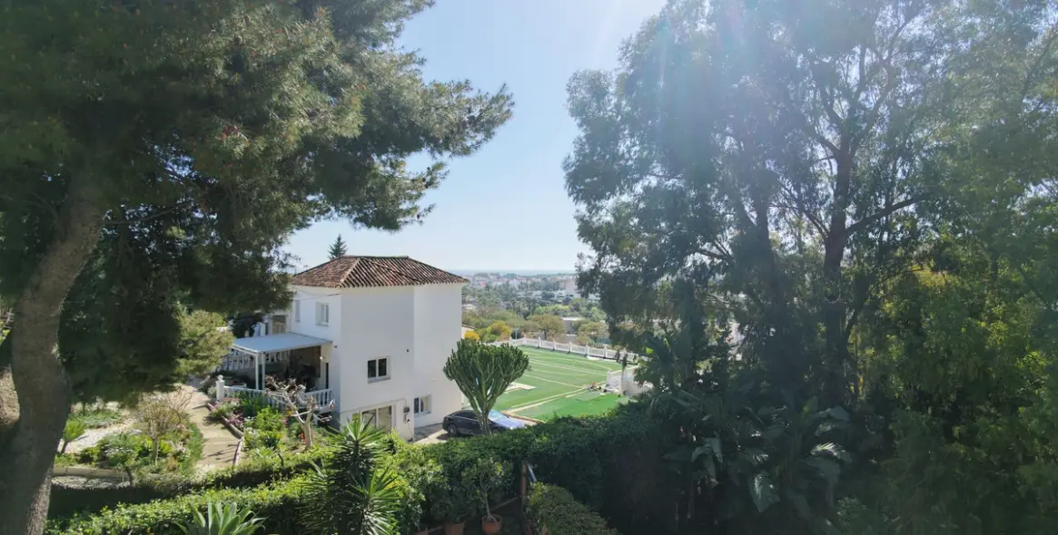 Venta de villa independiente en Atalaya 41