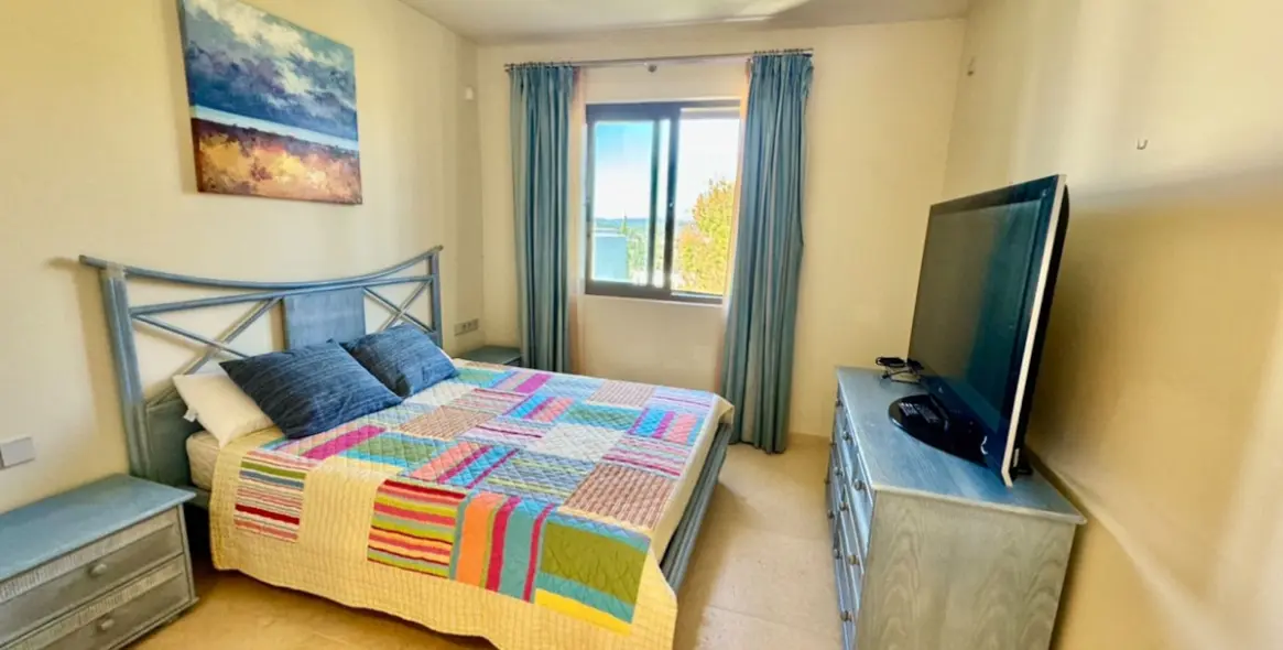 Long-term rent of penthouse in New Golden Mile 19