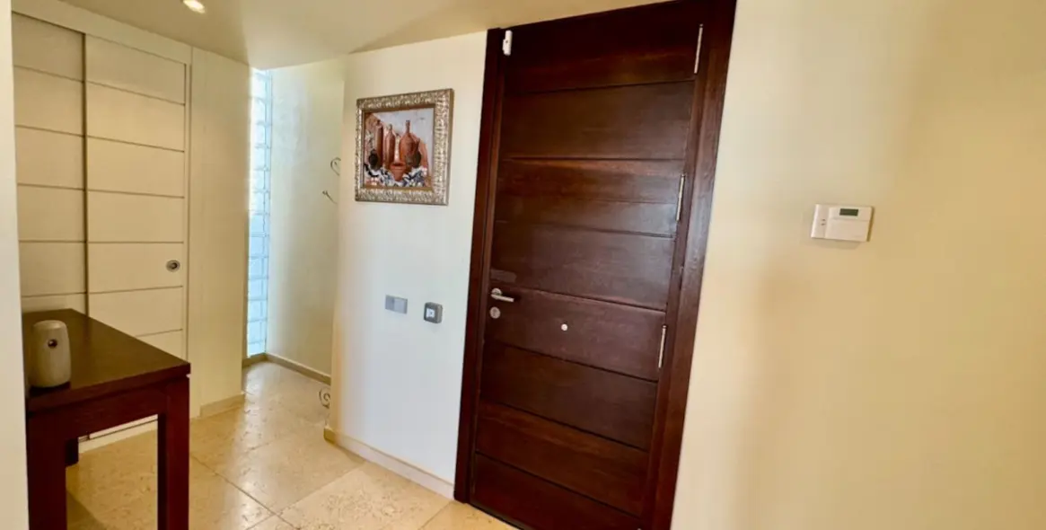 Long-term rent of penthouse in New Golden Mile 22