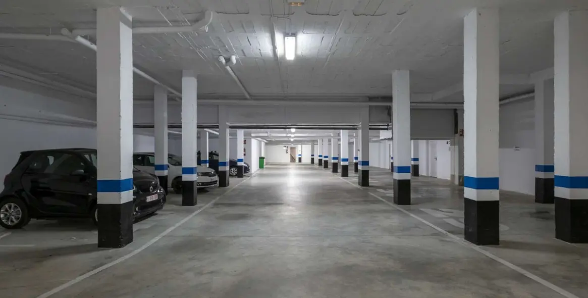 Long-term rent of penthouse in New Golden Mile 23