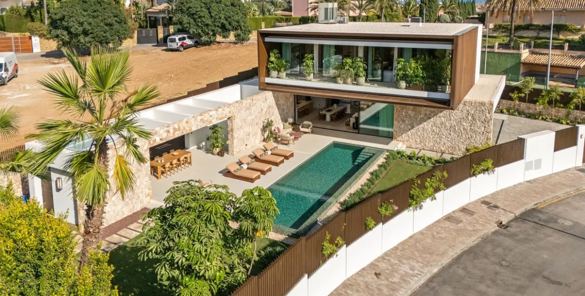 Venta de villa independiente en Marbella 1