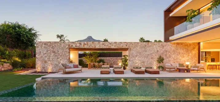 Venta de villa independiente en Marbella 2