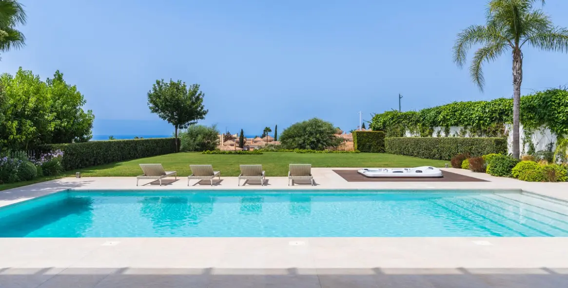 Venta de villa independiente en Santa Clara 3