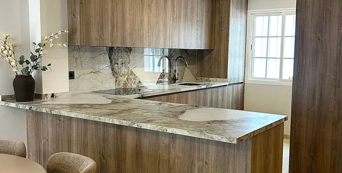 Alquiler a largo plazo de adosado en Aloha 8