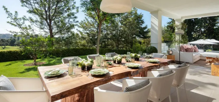 Sale of detached villa in Nueva Andalucía 3