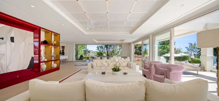 Sale of detached villa in Nueva Andalucía 4