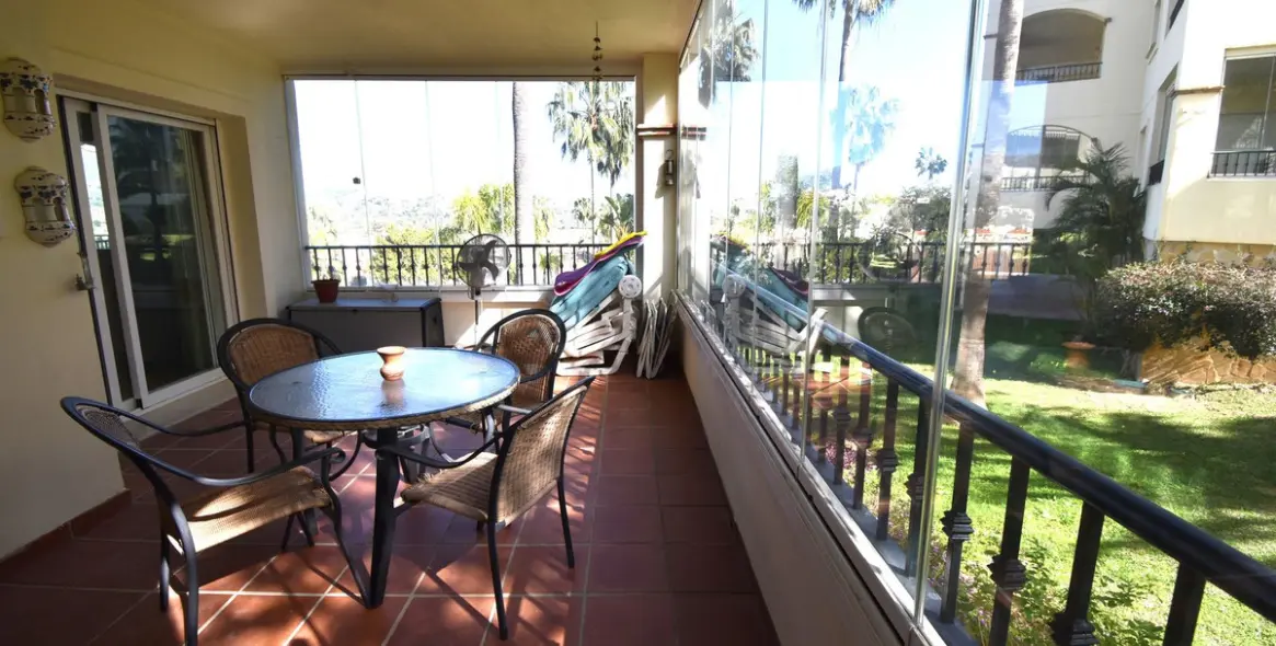 Sale of ground floor apartment in La Cala Hills 2