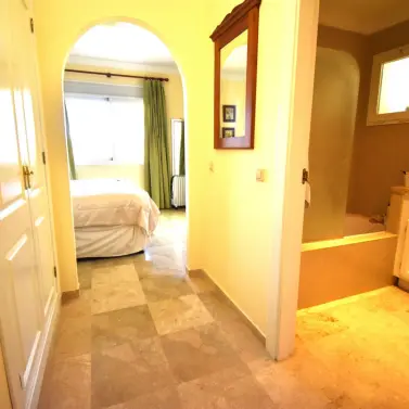 Sale of ground floor apartment in La Cala Hills