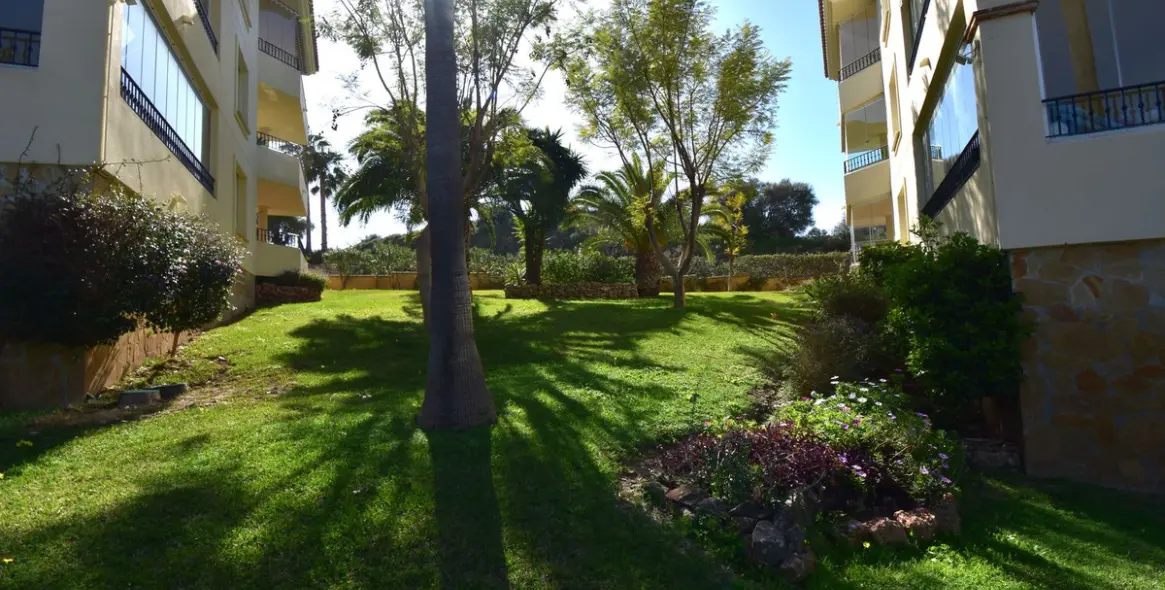 Sale of ground floor apartment in La Cala Hills 15