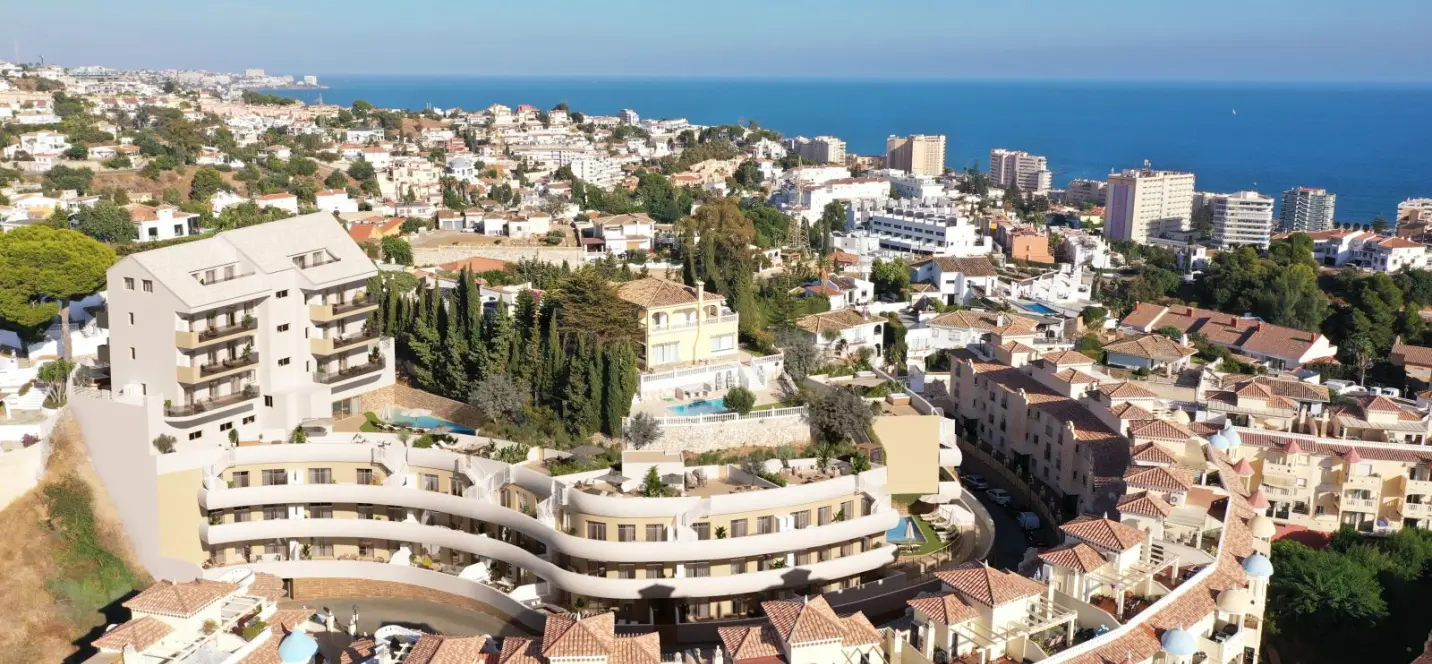 Sale of middle floor apartment in Fuengirola 0