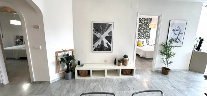 Sale of middle floor apartment in Marbella 3