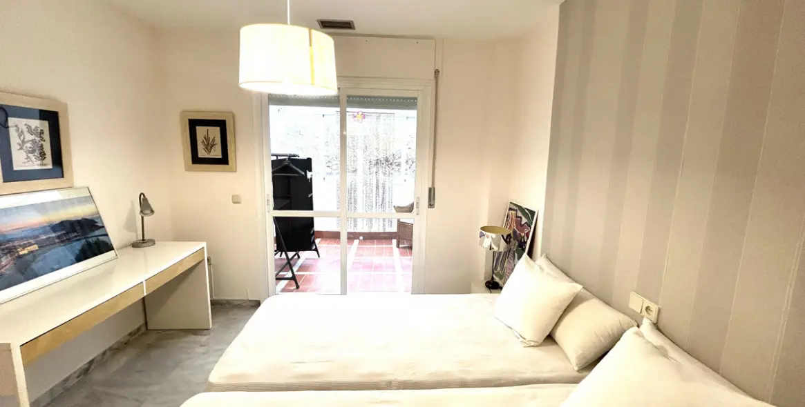 Sale of middle floor apartment in Marbella 5