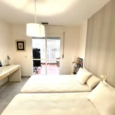 Sale of middle floor apartment in Marbella