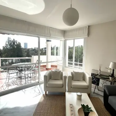 Sale of middle floor apartment in Marbella