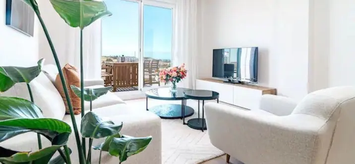 Venta de apartamento en planta media en Nueva Andalucía 4