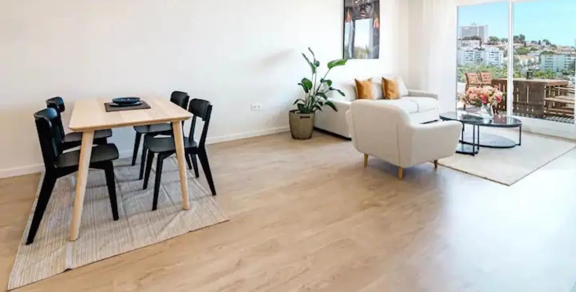 Venta de apartamento en planta media en Nueva Andalucía 8