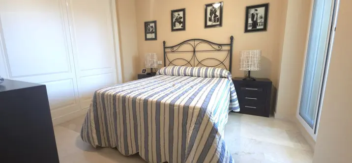 Sale of middle floor apartment in La Cala de Mijas 3