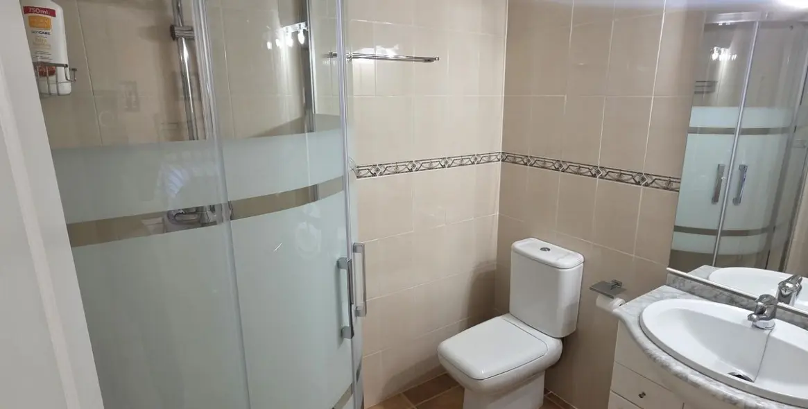 Sale of middle floor apartment in La Cala de Mijas 9