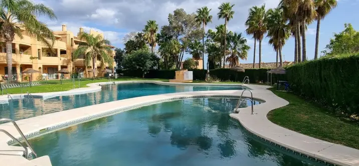 Продажа апартаментов на среднем этаже в Mijas 0