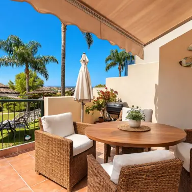 Venta de apartamento en planta baja en Benahavís