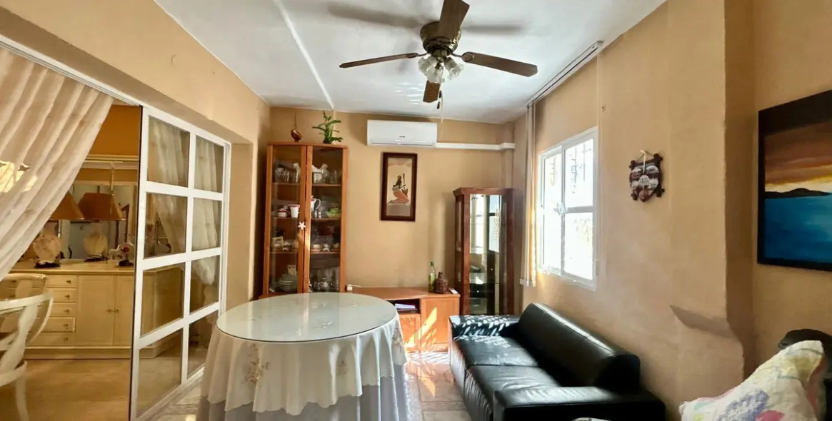 Продажа таунхауса в Las Lagunas 4