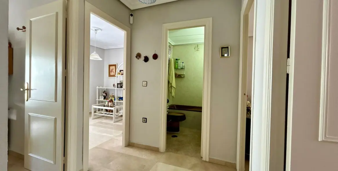 Продажа таунхауса в Las Lagunas 10