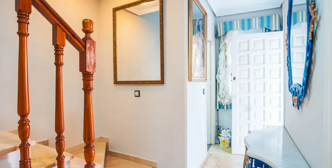 Продажа таунхауса в Las Lagunas 27