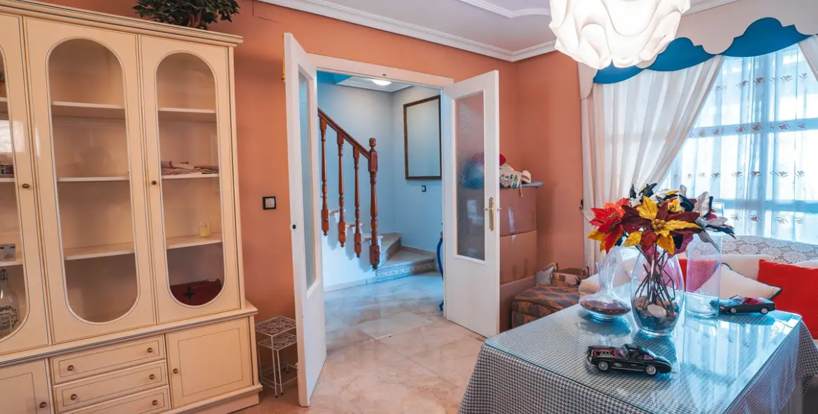 Продажа таунхауса в Las Lagunas 40