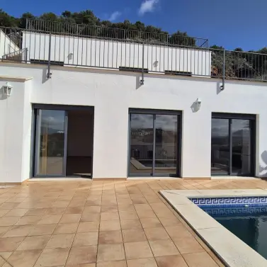 Продажа  отдельно стоящей виллы в Coín