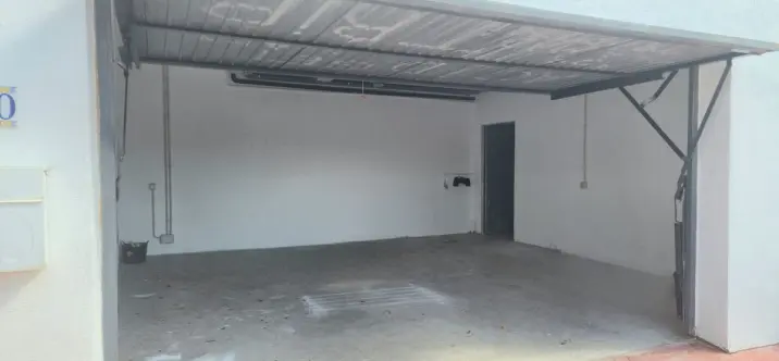 Продажа  отдельно стоящей виллы в Coín 3