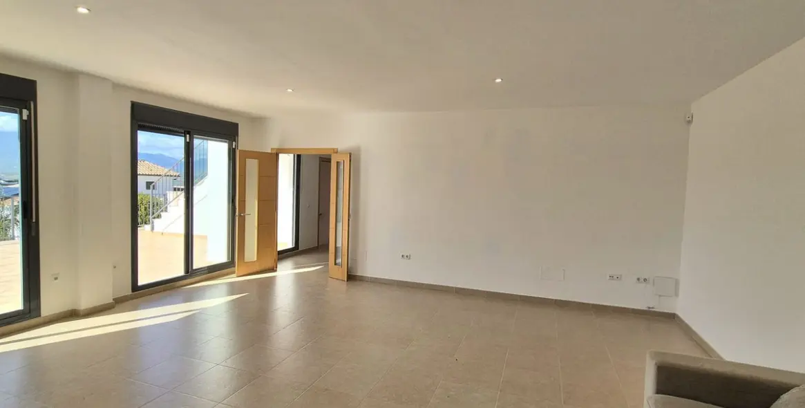 Продажа  отдельно стоящей виллы в Coín 8