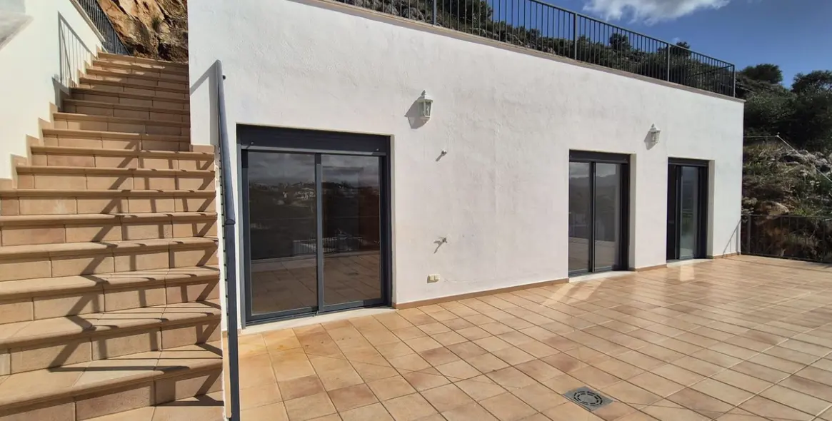 Продажа  отдельно стоящей виллы в Coín 38