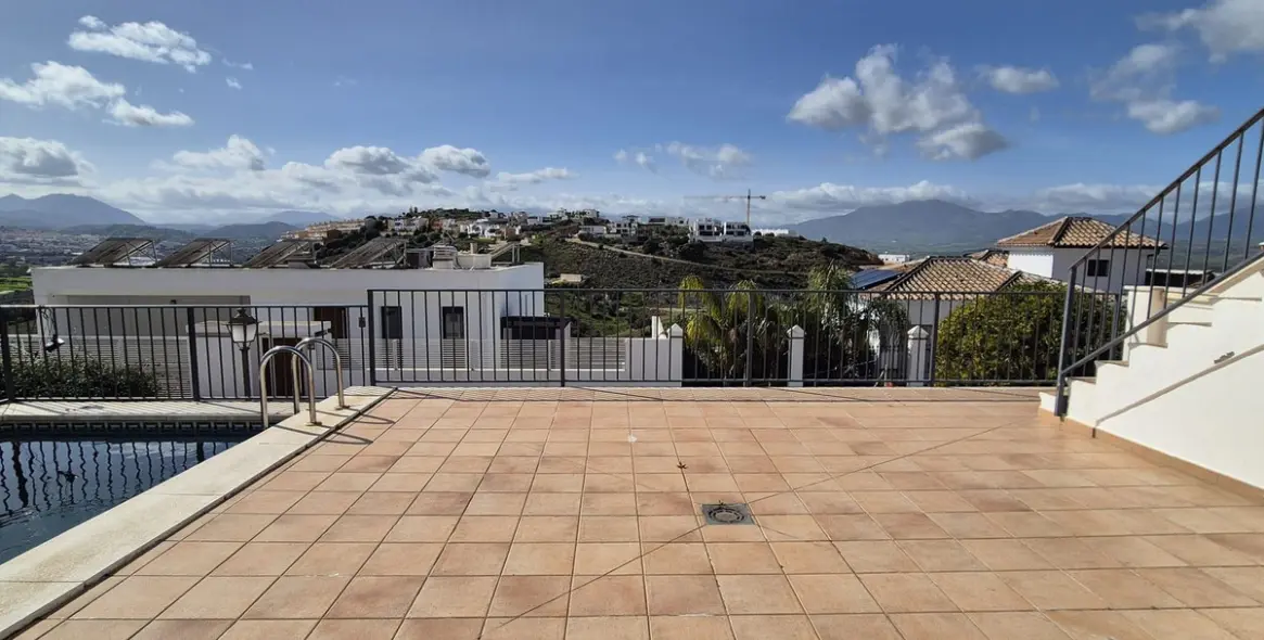 Продажа  отдельно стоящей виллы в Coín 40