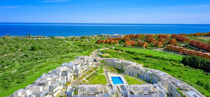 Venta de apartamento en planta baja en Estepona 0