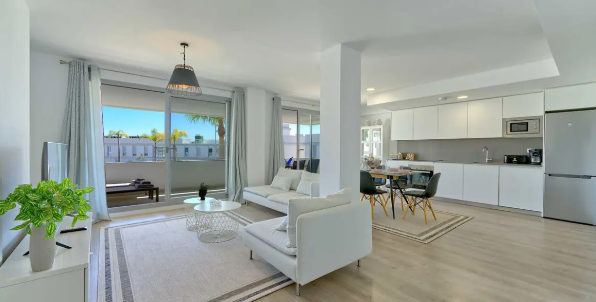 Venta de apartamento en planta baja en Estepona 5