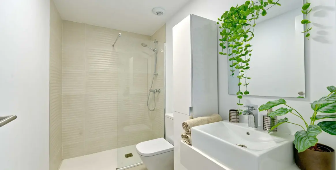 Venta de apartamento en planta baja en Estepona 16