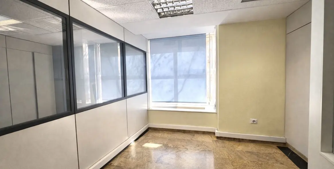 Sale of commercial premises in Marbella 8