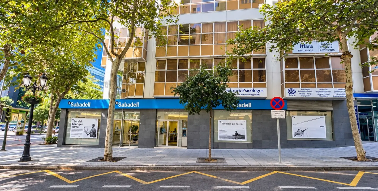 Venta de local comercial en Marbella 21